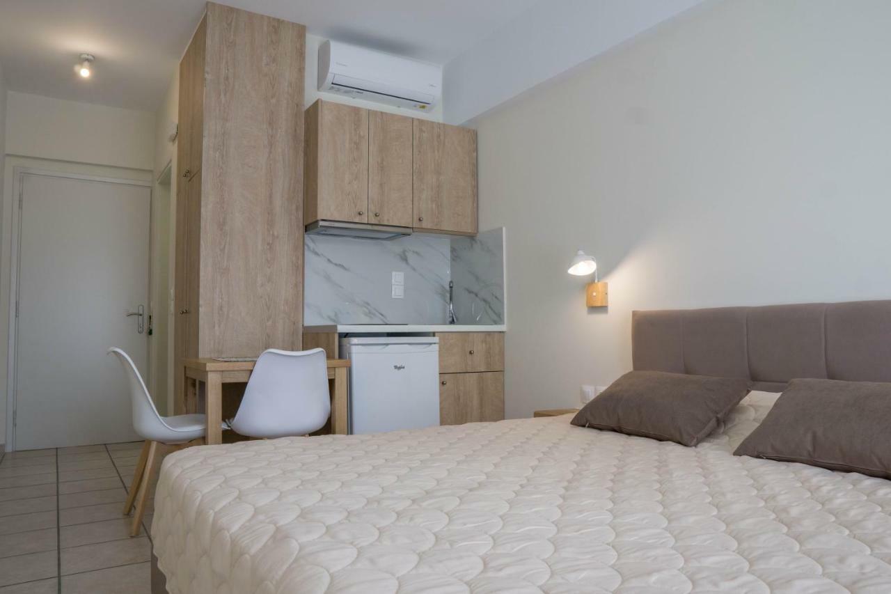 Pinelopi Hotel Platanias Extérieur photo